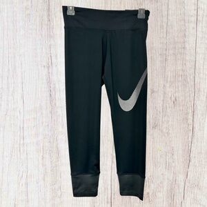 NEW Nike Essential Running Crop Tights Black Dri-FIT Leggings. XS